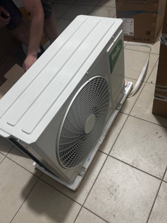 сплит-система ballu bsui-12hn8_v4 platinum evolution dc inverter r32, замятие внеш.блока