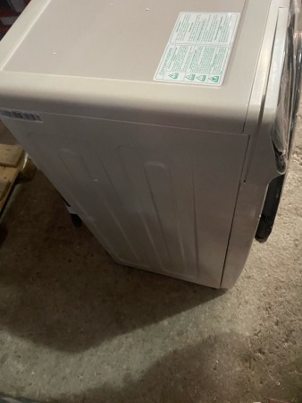 стиральная машина hiberg i-ddq9-712 ym inverter, бежевый мрамор,потертости, вмятины