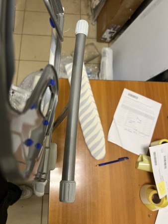 гладильная доска ника ника 3+, зямятие корпуса, нет упаковки, загрязнен чехол