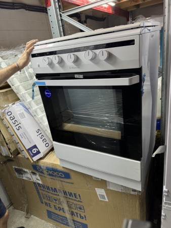 газовая плита hansa fcgw 61000 integra, без упаковки, нет 3-х конфорок, царапины на корпусе