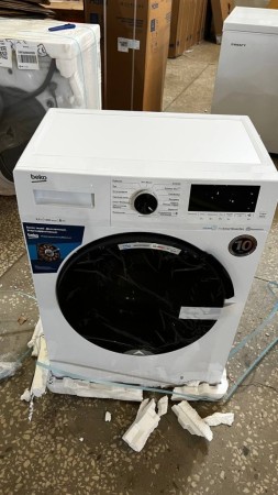стиральная машина beko wspe 6h616 w inverter, steam сзади справа вмятина, царапины и потертости  
