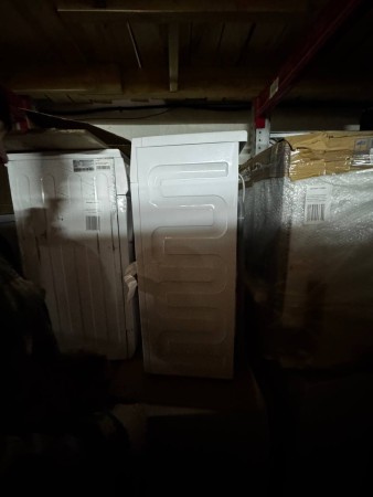 стиральная машина beko wrs 5511 bww, царапины по корпусу,вмятины вмятины сзади и с боку