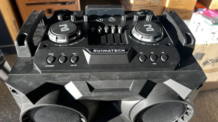 акустическая система ruimatech va-8812 потертости на корпусе ,микрофон сломан