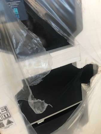 холодильник beko b5rcnk 403zwb вмятины, царапины, с боку содрана краска до основания