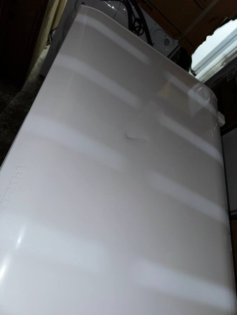 морозильник pozis fh-250-1, вмятина на крышке