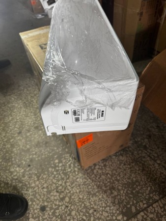 сплит-система jax acm-14he melbourne,повреждение упаковки , зарапины на корпусе