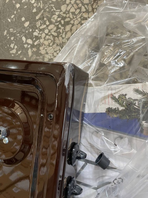 Настольная газовая плита Gefest 900 К17 коричневый,стерта краска до металла ,вмятины