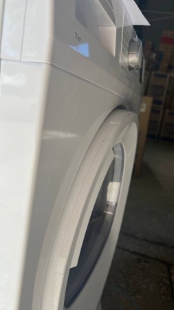 сушильная машина beko df7412ga, краска содрана сбоку