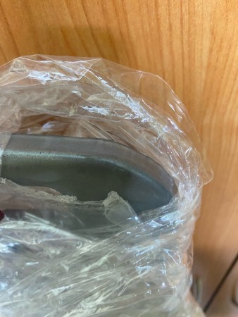 гладильная доска ника белль классик 2, дырка на чехле,потертости на ножках