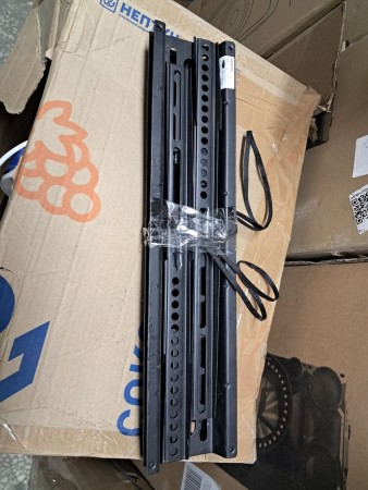 кронштейн kromax flat-3 черный 22-65", б/у, без упаковки