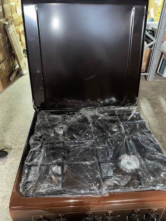 газовая плита gefest 6100 02 0001 коричневый,нет доков царапины на корпусе, нет 4 рассекателей пламя