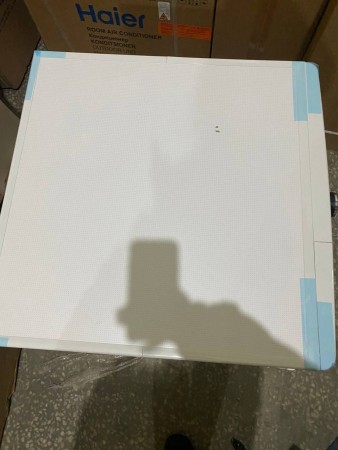 сушильная машина lg dc90v9v9wn inverter, 2 скола на крышке , вмятина на лицевой стороне снизу