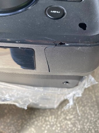 портативная колонка vr partyboom 200,многочисленные трещины по корпусу, нет коробки