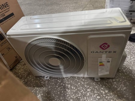 сплит-система dantex rk-09sdm4 corso, вмятины на внешнем блоке