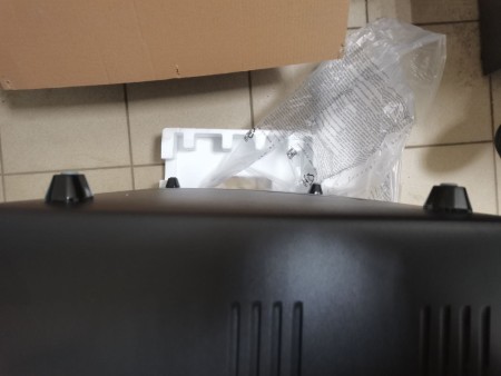 мини печь maunfeld cemoa.456.b, замятие в нижней части корпуса