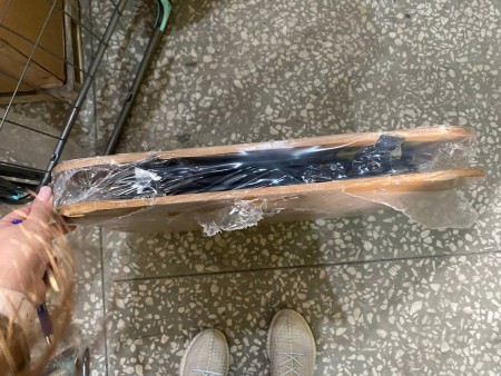 стол ника пст (мдф), повреждены углы