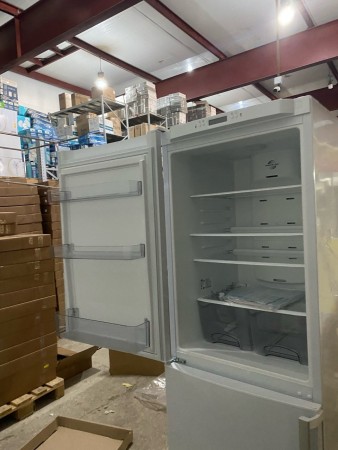 холодильник atlant хм 4423-000 n, нет ручки, б/у, замятия и царапины по всему корпусу