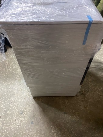 газовая плита hansa fcgw 61000 integra, без упаковки, нет 3-х конфорок, царапины на корпусе