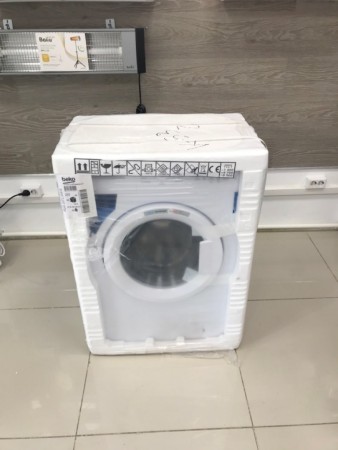 стиральная машина beko rgs 55p2 bww, впереди содрана краска