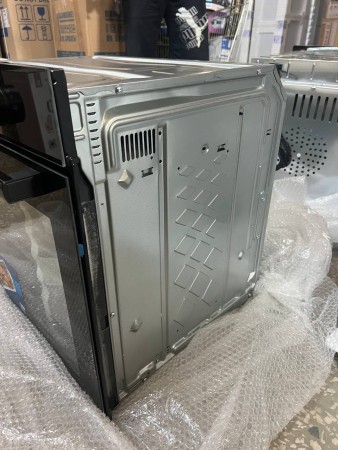 духовой шкаф beko bbie17300b, замятие в верхней части корпуса, нет упаковки