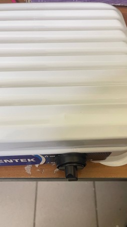 настольная газовая плита centek ct-1522 белый, мятая крышка