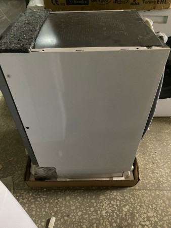 посудомоечная машина hotpoint his 2d85 dwt inverter,вмятина с боку, нет упаковки