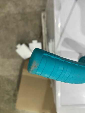 сиденье для ванны ника раздвижное св5 (бирюзовый), потертости на ручках и корпусе