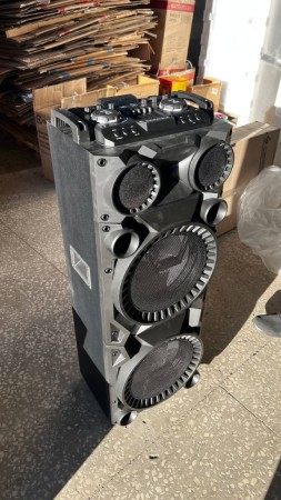 акустическая система ruimatech va-8812 потертости на корпусе ,микрофон сломан