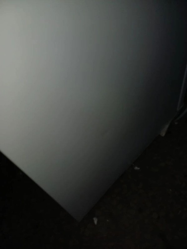 Холодильник Centek CT-1704 белый-, волны, вмятины по всему корпусу