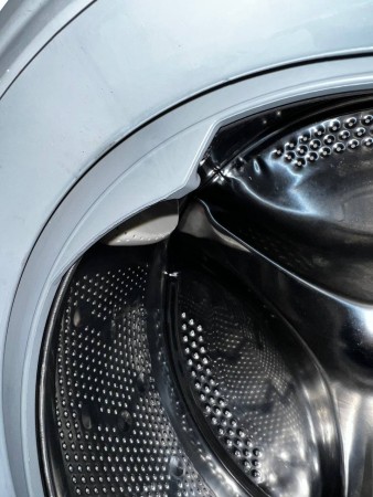 стиральная машина candy cso4 107tb1/2-07 smart pro steam, без упаковки,б/у,нет 2-х транс.б, царапины