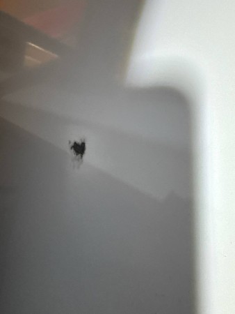 холодильник atlant хм 4423-000 n, нет ручки, б/у, замятия и царапины по всему корпусу