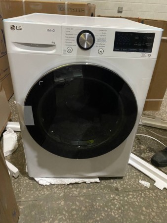 сушильная машина lg dc90v9v9wn inverter, 2 скола на крышке , вмятина на лицевой стороне снизу