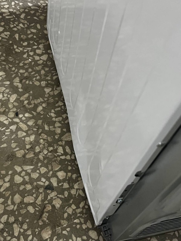 Сушильная машина LG DC90V9V9E Inverter, замятия по бокам