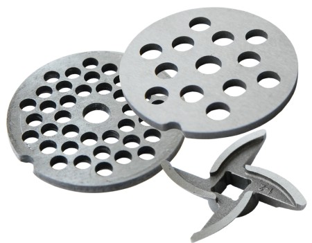 комплект решеток (мелкая и крупная) и нож