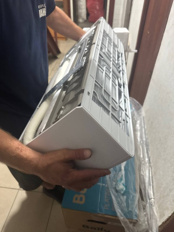 Сплит-система Ballu BSUI-12HN8_V4 Platinum Evolution DC Inverter R32, замятие внеш.блока