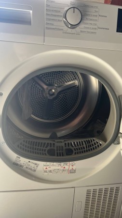сушильная машина beko df7412ga, краска содрана сбоку