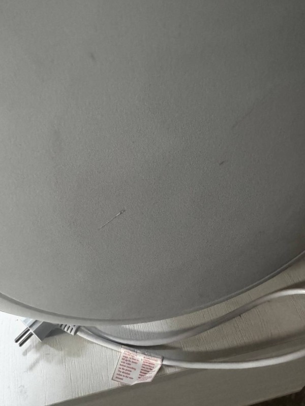 Водонагреватель HEC ES 30V-HE1, точечные вмятины на корпусе, царапины, нет упаковки, нет клапана