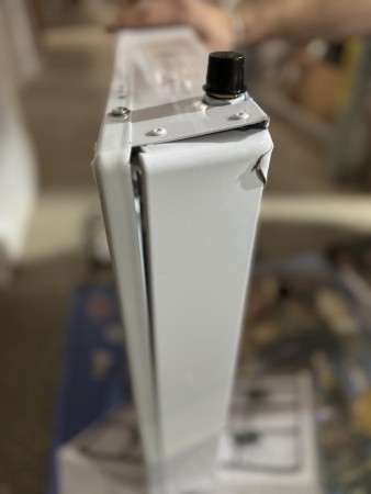 настольная газовая плита gefest 900 белый, вмятины, царапины, скол краски