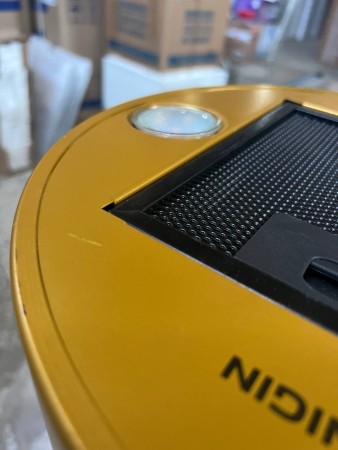 вытяжка konigin fury gold 31, нет упаковки, царапина на корпусе