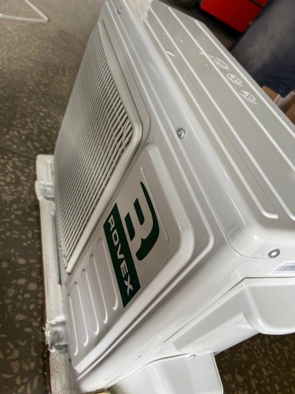 Сплит-система Rovex RS-09AST Mira-N внешний блок,спереди небольшое замятие