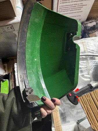 триммер oasis tb-290p professional (бенз),б/у, повреждена упаковка, потертости и царапины корпуса