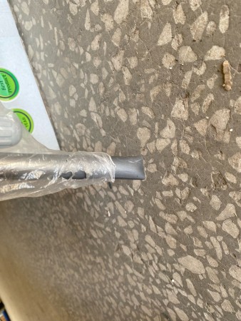 гладильная доска ника белль,погнута ножка, нет заглушки , загрязнения чехла