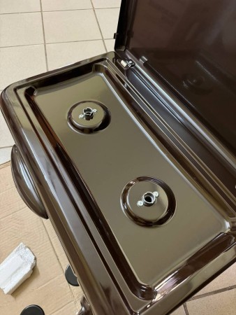 настольная газовая плита gefest пг 100 к19 коричневый, потертости на крышке