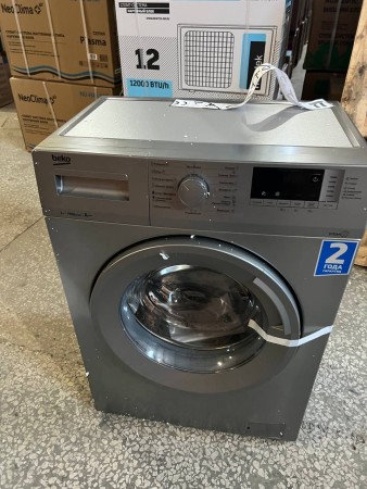 стиральная машина beko wsre 6512 zss steamcure, замят сзади корпус