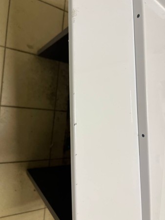 козырек сборный 1000*560,замятия корпуса, содрана краска