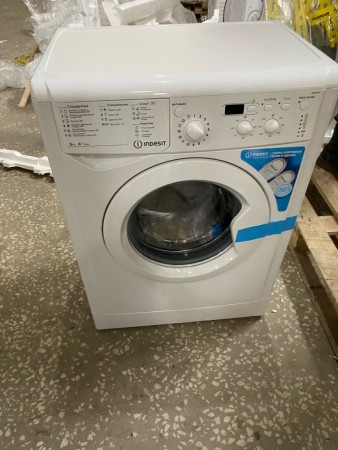 стиральная машина indesit iwsd 51051 cis, нет транспортировочного болта, нет упаковки, нет ножек