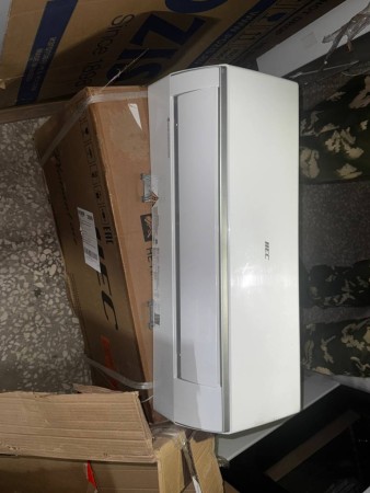 сплит-система hec hec-07hral03/r3 basic r32 потретости на внутр.блоке, замена фреона, исправен