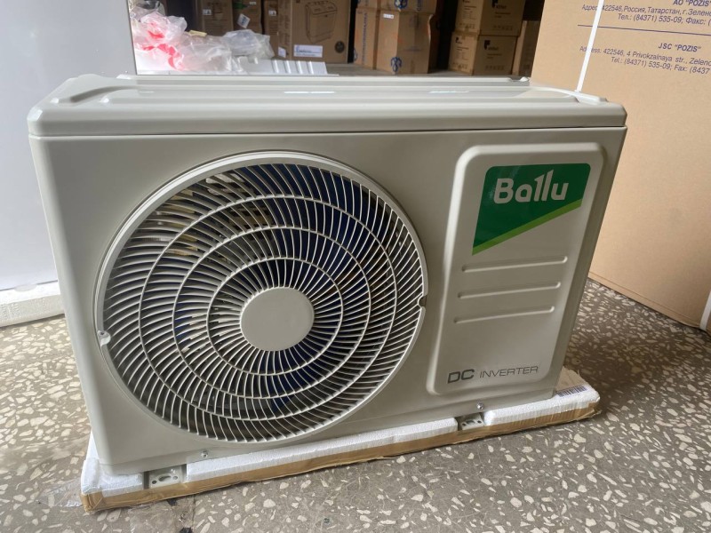 Сплит-система Ballu BSYI-08HN8/V4 Eco Smart DC Inverter R32, вмятина на внешнем блоке