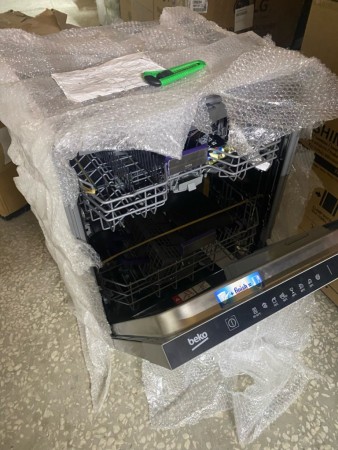 посудомоечная машина beko bdin38530a inverter, небольшие вмятины, загрязнения, нет болтов
