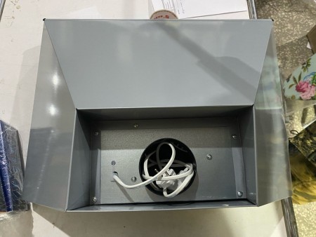 вытяжка gefest во 10 к44 металлик,порвана коробка, вмятина на корпусе, замят фильтр